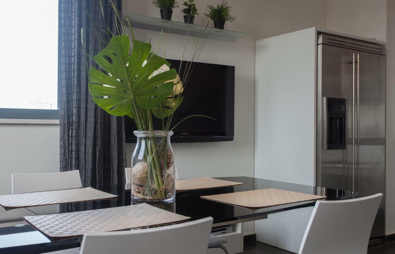 Luxury Penthouse 2 Bed Near Rothchild Apartment Tel Aviv Exterior photo